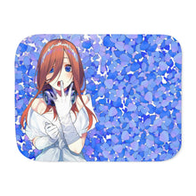 Load image into Gallery viewer, Miku Nakano Sherpa Blanket