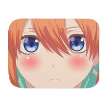 Load image into Gallery viewer, Nakano Yotsuba Sherpa Blanket