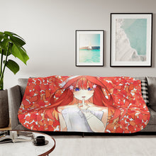 Load image into Gallery viewer, Itsuki Nakano Sherpa Blanket