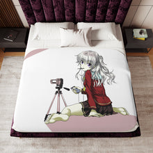 Load image into Gallery viewer, Nao Tomori With her camera Sherpa Blanket