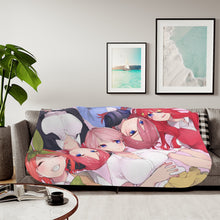 Load image into Gallery viewer, The Quintessential Quintuplets Miku Nakano, Itsuki Nakano, Nino Nakano, Yotsuba Nakano, Ichika Nakano Sherpa Blanket