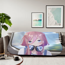 Load image into Gallery viewer, The Quintessential Quintuplets Miku Nakano Sherpa Blanket