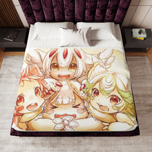 Load image into Gallery viewer, Anime Made In A Sherpa Blanket