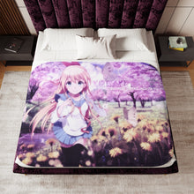 Load image into Gallery viewer, Anime Nisekoi Sherpa Blanket