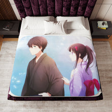 Load image into Gallery viewer, Eru Chitanda And Hōtarō Oreki Kimono Sherpa Blanket