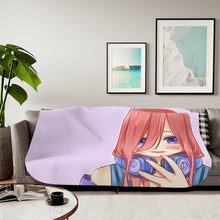 Load image into Gallery viewer, The Quintessential Quintuplets Miku Nakano Sherpa Blanket