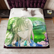 Load image into Gallery viewer, Violet Evergarden Sherpa Blanket