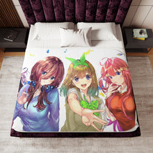Load image into Gallery viewer, The Quintessential Quintuplets Miku Nakano, Itsuki Nakano, Nino Nakano, Yotsuba Nakano, Ichika Nakano Sherpa Blanket