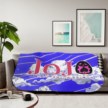 Load image into Gallery viewer, JoJo's Bizarre Adventure: Golden Wind LOGO Sherpa Blanket