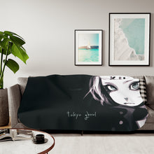 Load image into Gallery viewer, Tokyo Ghoul Juuzou Suzuya Sherpa Blanket
