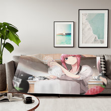Load image into Gallery viewer, The Quintessential Quintuplets Nino Nakano Sherpa Blanket