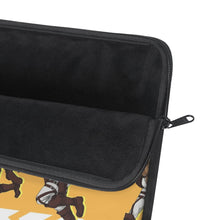 Load image into Gallery viewer, Shingeki no Kyojin - Group Shot Laptop Sleeve