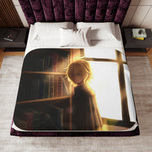 Load image into Gallery viewer, Seraph Of The End Sherpa Blanket