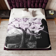 Load image into Gallery viewer, Saber 「Black/White」 Sherpa Blanket