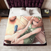 Load image into Gallery viewer, The Quintessential Quintuplets Yotsuba Nakano Sherpa Blanket