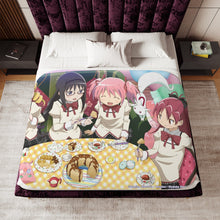 Load image into Gallery viewer, Anime Puella Magi Madoka Magica Sherpa Blanket
