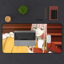 Load image into Gallery viewer, Darling In The FranXX Mouse Pad (Desk Mat) With Laptop