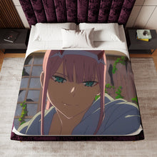 Load image into Gallery viewer, Anime Darling in the FranXX Sherpa Blanket
