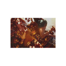 Load image into Gallery viewer, Eru Chitanda  Smiling Rug
