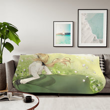 Load image into Gallery viewer, Violet Evergarden Sherpa Blanket
