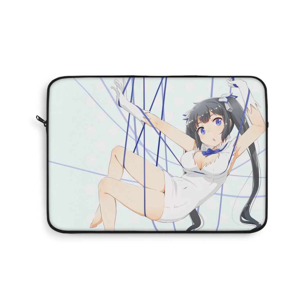 Is It Wrong to Try to Pick Up Girls in a Dungeon? Hestia Laptop Sleeve