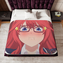 Load image into Gallery viewer, Nakano Itsuki Sherpa Blanket
