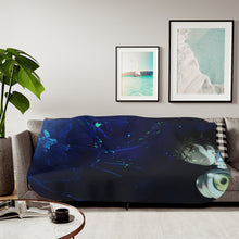 Load image into Gallery viewer, Parasyte Sherpa Blanket

