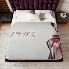 Load image into Gallery viewer, Noragami Nora, Noragami Sherpa Blanket
