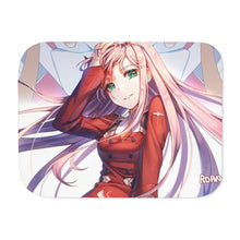 Load image into Gallery viewer, Darling in the FranXX Sherpa Blanket

