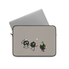 Load image into Gallery viewer, A few マクロクロスケ sketched on a cool Tokyo night Laptop Sleeve
