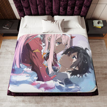 Load image into Gallery viewer, Anime Darling in the FranXX Sherpa Blanket
