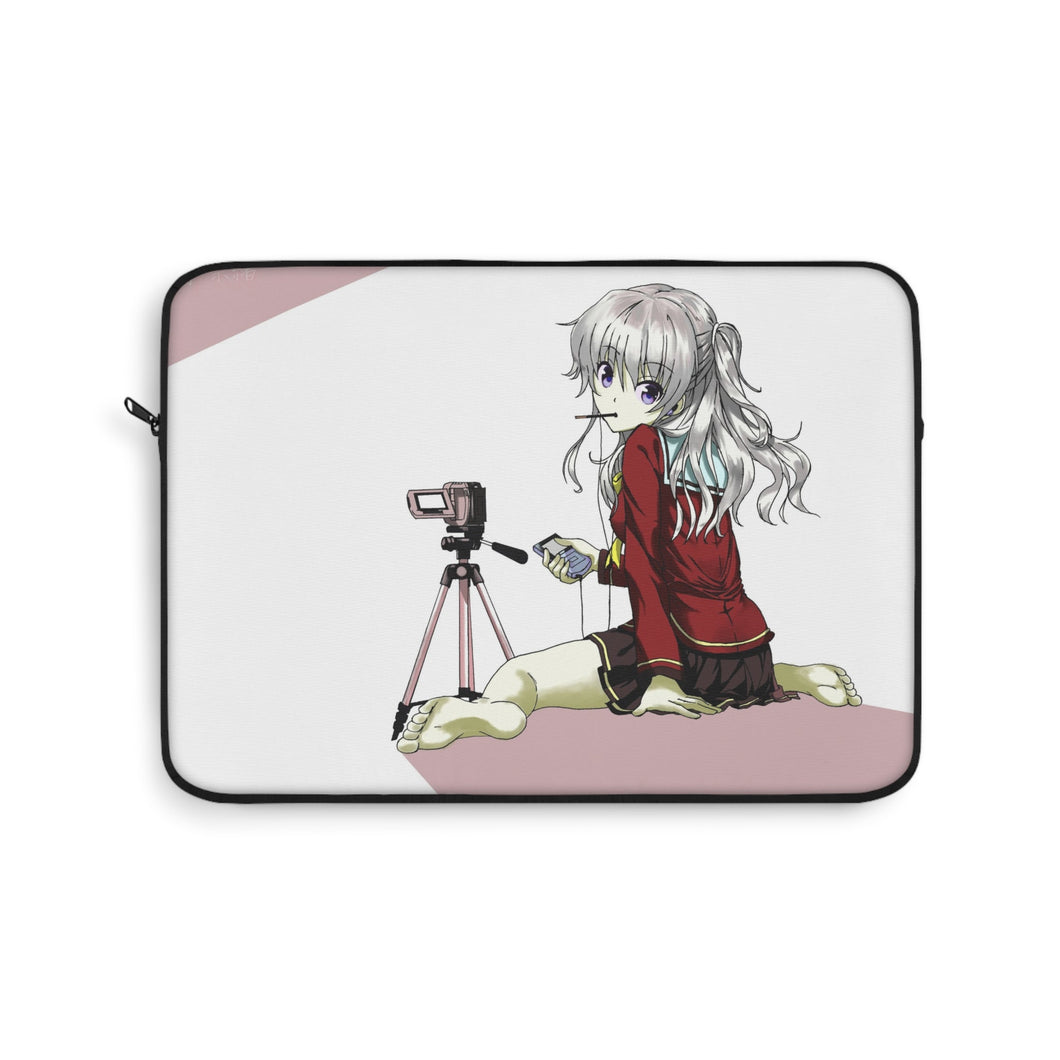 Nao Tomori With her camera Laptop Sleeve