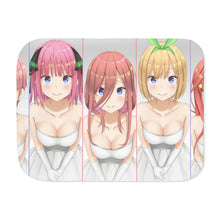 Load image into Gallery viewer, The Quintessential Quintuplets Miku Nakano, Itsuki Nakano, Nino Nakano, Yotsuba Nakano, Ichika Nakano Sherpa Blanket
