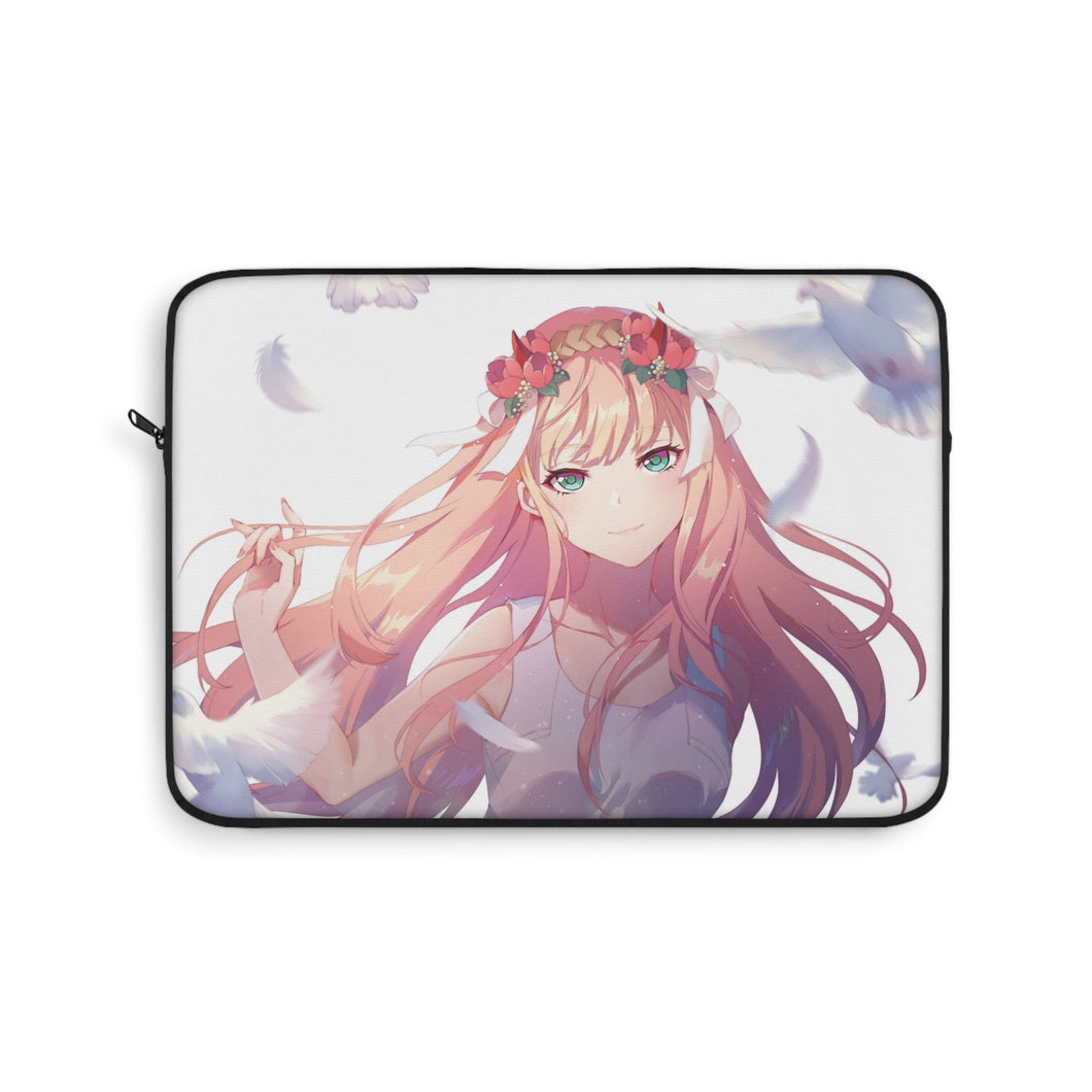Darling in the FranXX Laptop Sleeve