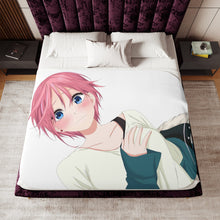 Load image into Gallery viewer, The Quintessential Quintuplets Ichika Nakano Sherpa Blanket
