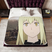 Load image into Gallery viewer, Aiz Wallenstein, Dungeon ni Deai Sherpa Blanket

