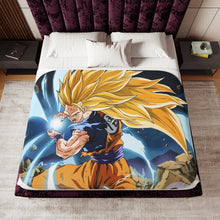 Load image into Gallery viewer, Goku in Super Saiyan 3 mode Sherpa Blanket
