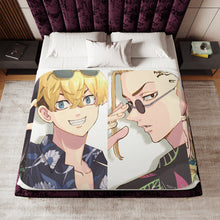 Load image into Gallery viewer, Tokyo Revengers Chifuyu Matsuno, Keisuke Baji Sherpa Blanket
