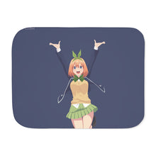 Load image into Gallery viewer, The Quintessential Quintuplets Yotsuba Nakano Sherpa Blanket
