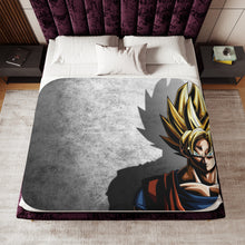 Load image into Gallery viewer, SSJ Goku Sherpa Blanket
