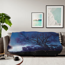 Load image into Gallery viewer, Violet Evergarden Sherpa Blanket
