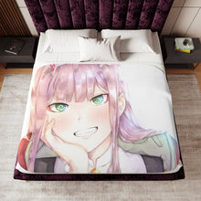Load image into Gallery viewer, Darling In The FranXX Sherpa Blanket
