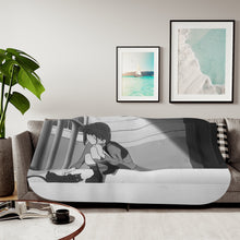Load image into Gallery viewer, Ichigo 015 and Black Cat Sherpa Blanket
