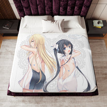 Load image into Gallery viewer, Aiz and Hestia Sherpa Blanket
