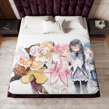 Load image into Gallery viewer, Puella Magi Madoka Magica Sherpa Blanket
