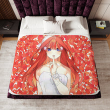 Load image into Gallery viewer, Itsuki Nakano Sherpa Blanket
