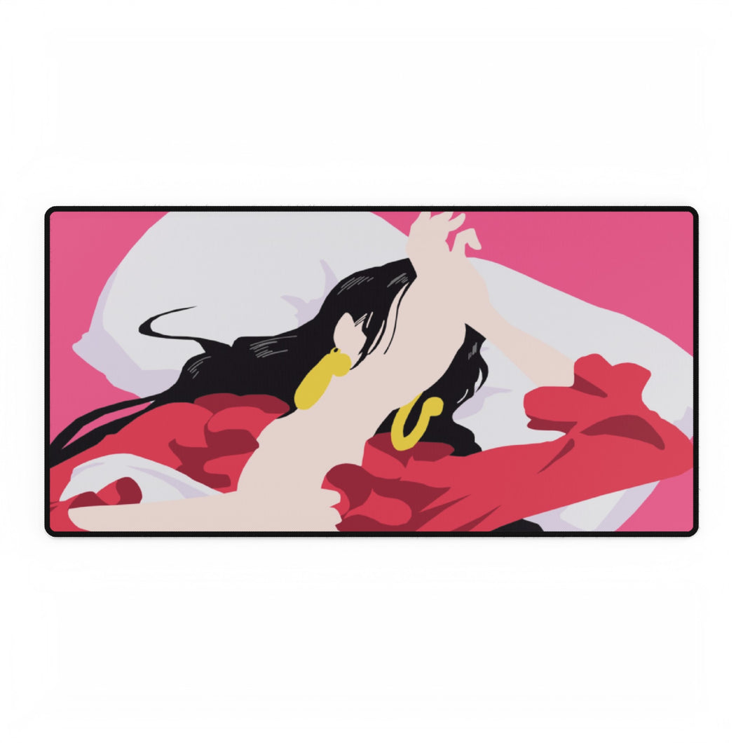 boa hancock one piece minimalist v2 Mouse Pad (Desk Mat)