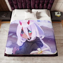 Load image into Gallery viewer, Zero Two Child Sherpa Blanket
