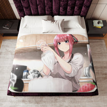 Load image into Gallery viewer, The Quintessential Quintuplets Nino Nakano Sherpa Blanket
