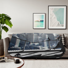 Load image into Gallery viewer, Makima Sherpa Blanket
